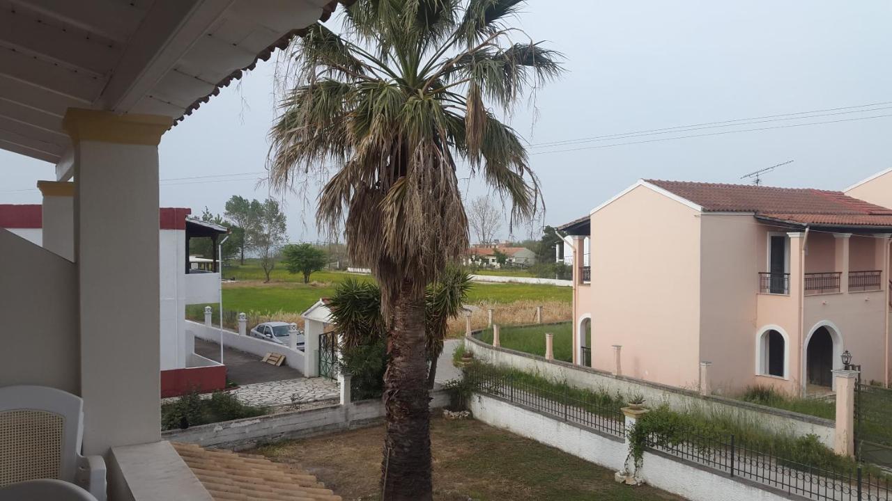 Dolphin Apt & Studios -Next To The Beach Roda  Exterior photo