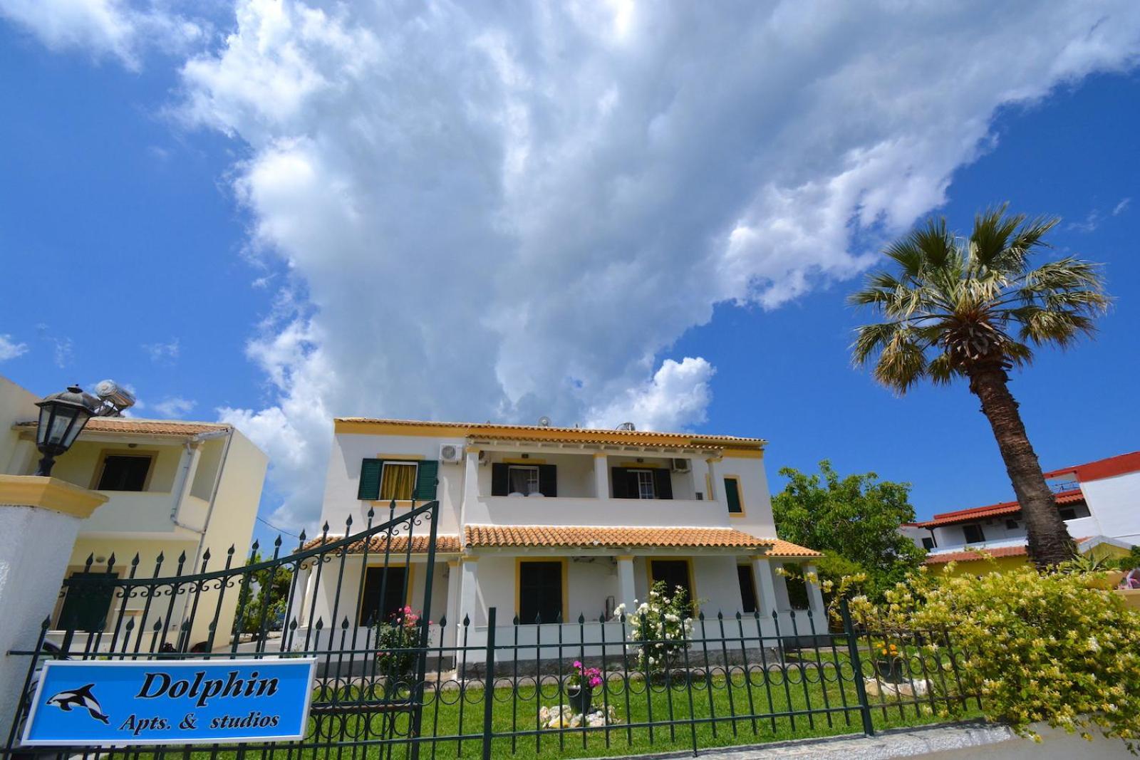 Dolphin Apt & Studios -Next To The Beach Roda  Exterior photo